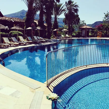 Asur & Aparts & Hotel 3*